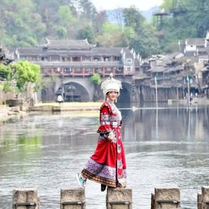 KHÁM PHÁ TƯƠNG TÂY TRƯƠNG GIA GIỚI – PHƯỢNG HOÀNG CỔ TRẤN - MIÊU TRẠI TƯƠNG TÂY 5N4D